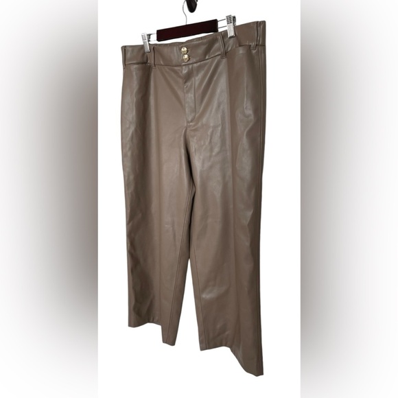 NWOT Chico’s Faux Leather Wide Leg Cropped Pants Tan Sz-2 (US Sz 12 / Large) - Picture 5 of 12